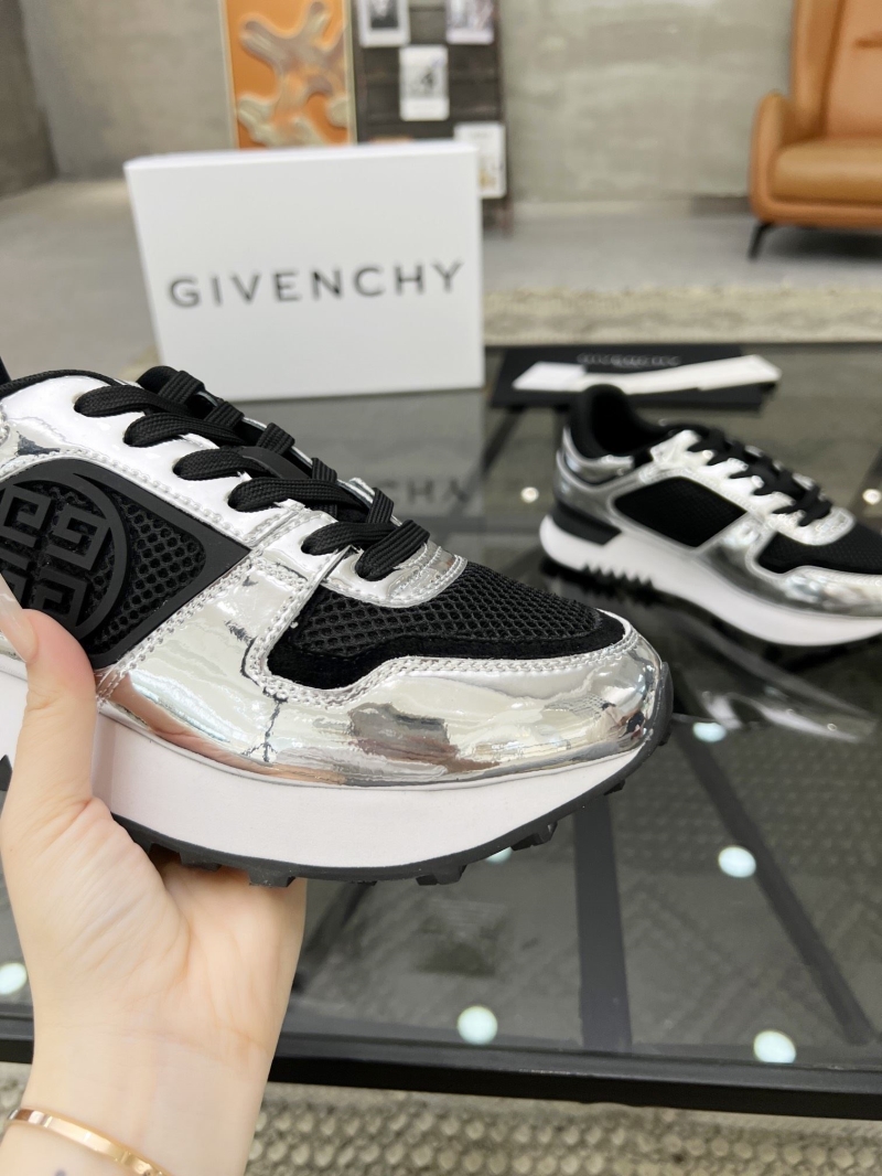 Givenchy Sneakers